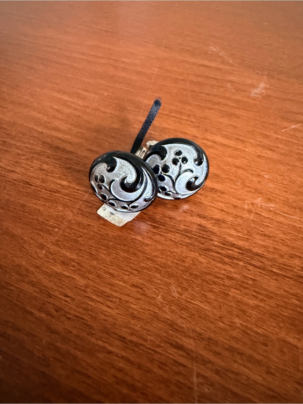 Source Unknown Black and Silver Swirl Cuff Links